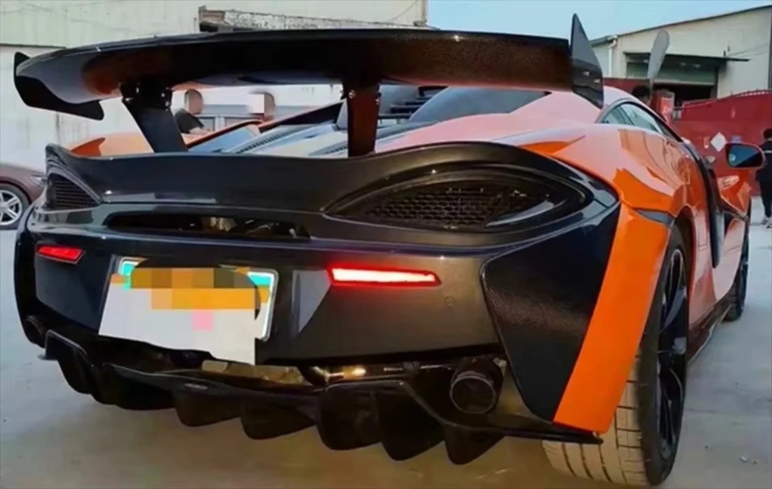Dry Carbon Fiber GT4 Rear Wing Body Kits for 540C 570S